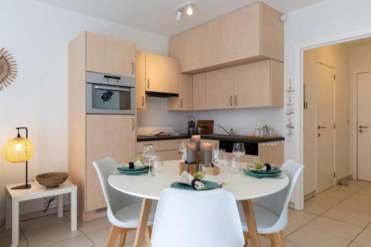 'Blue Sea' - Studio In Ostend With Private Parking Apartment ภายนอก รูปภาพ